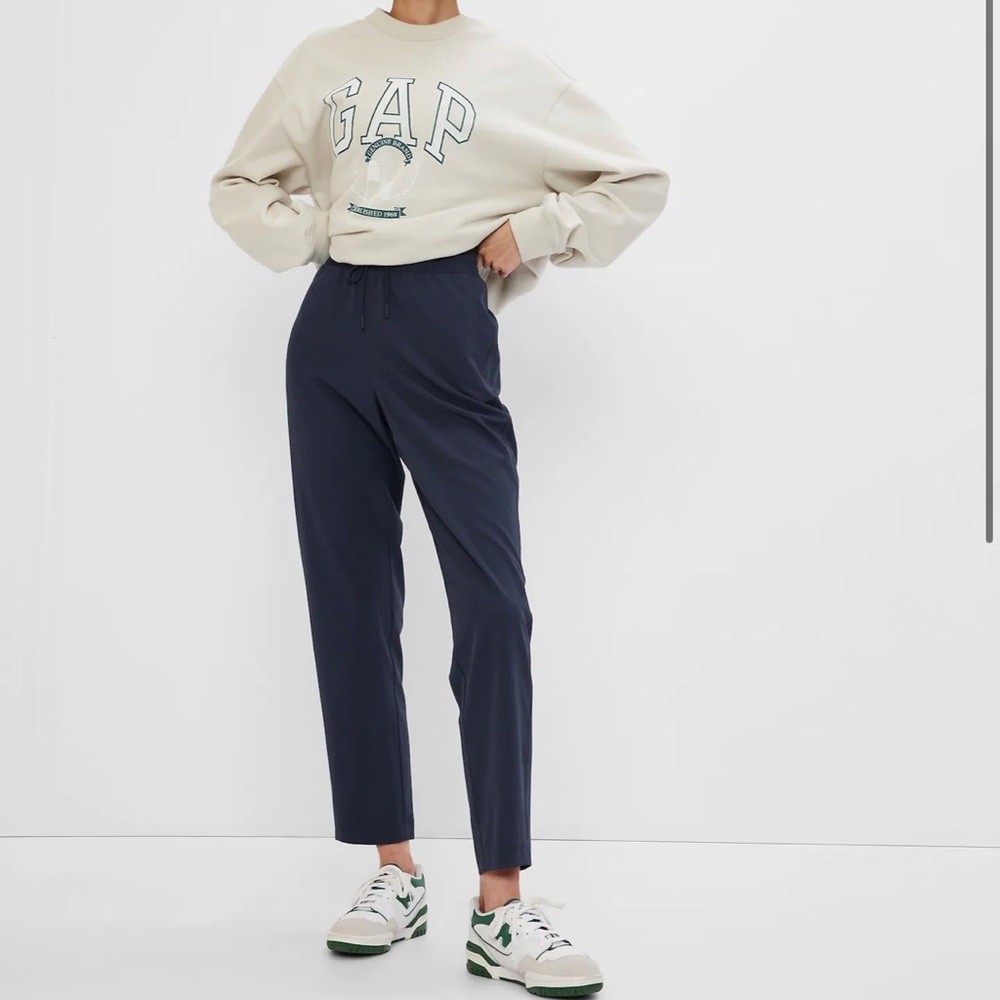Gapfit High-Rise Runaround Pant - Blue